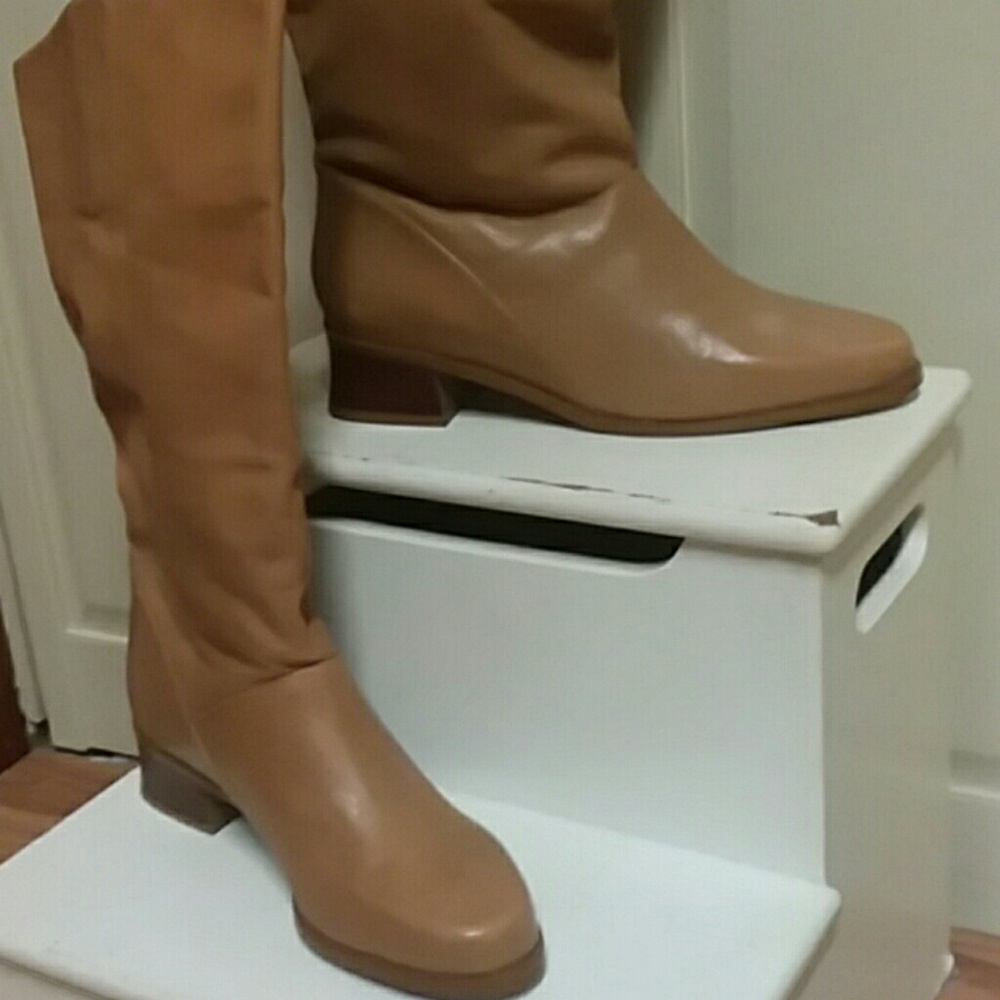 NEVER BEEN WORN Shelly tan half calf height boots
